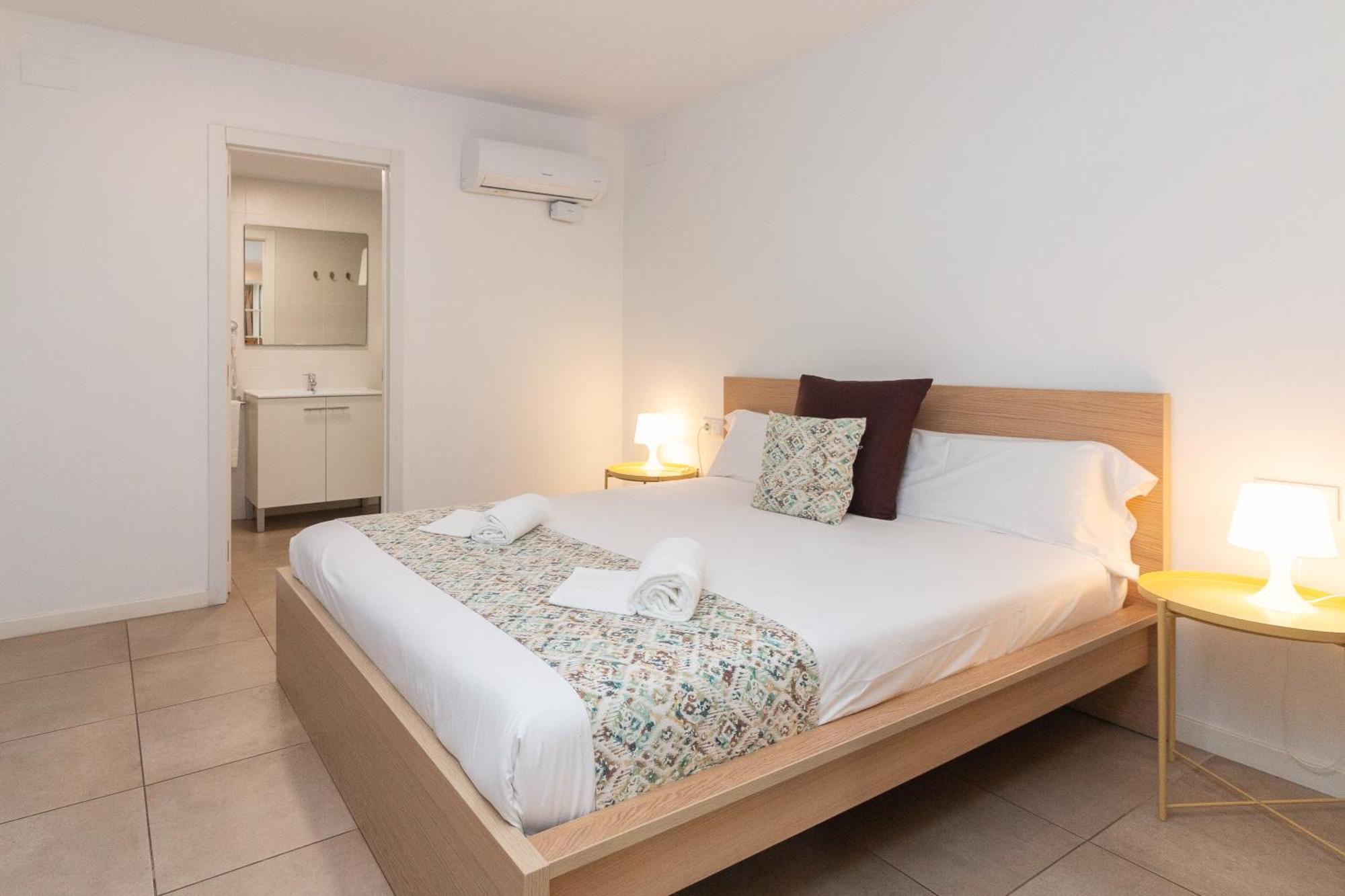 Bet Apartments - Abastos บาเลนเซีย ภายนอก รูปภาพ
