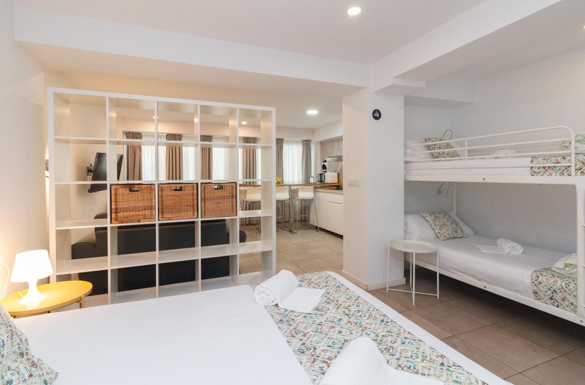 Bet Apartments - Abastos บาเลนเซีย ภายนอก รูปภาพ